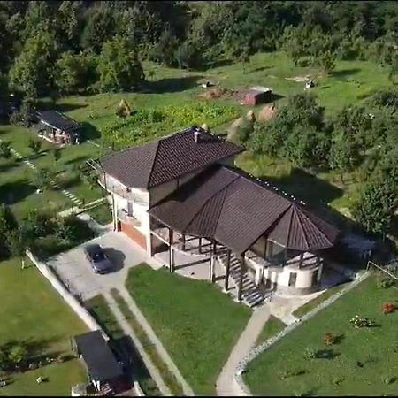 Apartament La Vila Куртя-де-Арджеш Экстерьер фото
