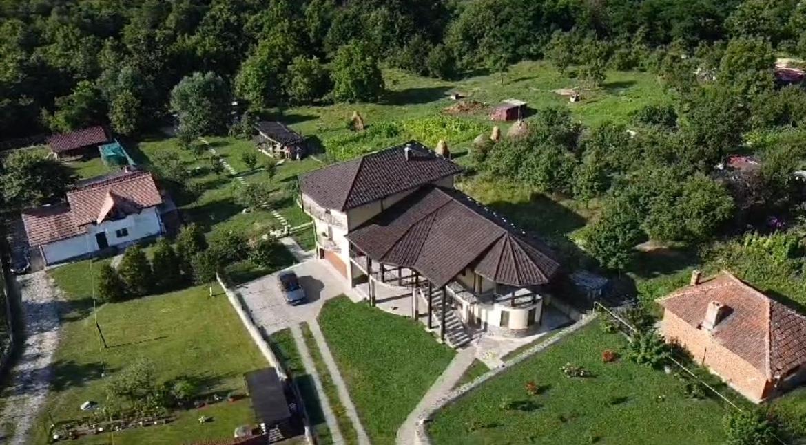 Apartament La Vila Куртя-де-Арджеш Экстерьер фото